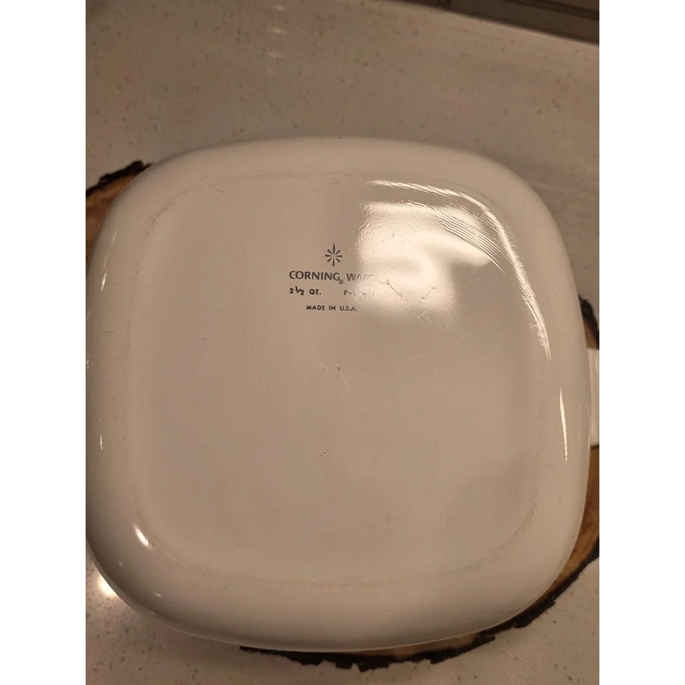 Corning Ware Blue Cornflower Casserole Dish 2 1/2 Quart Vintage No Lid